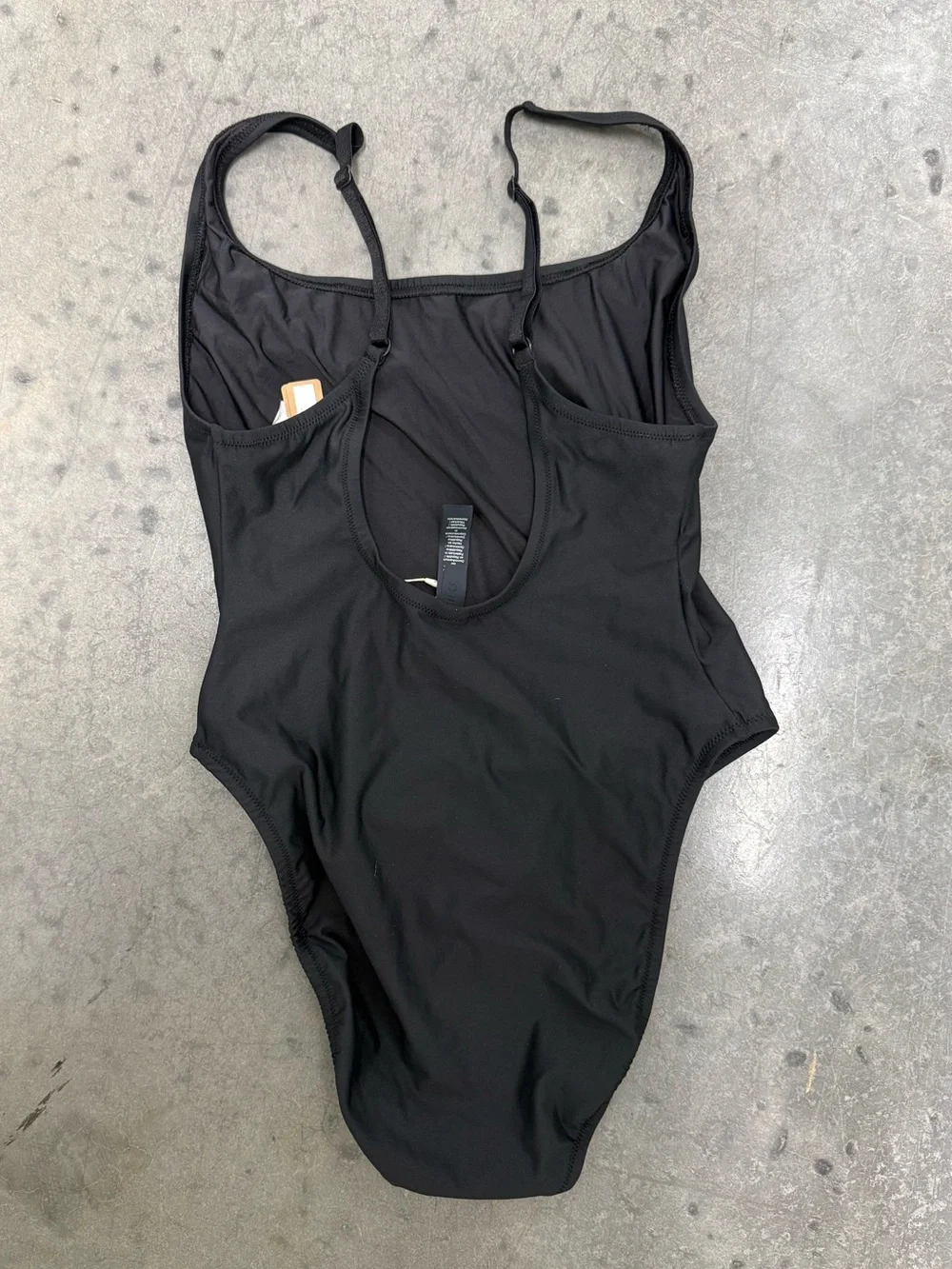 SKIMS nwt size